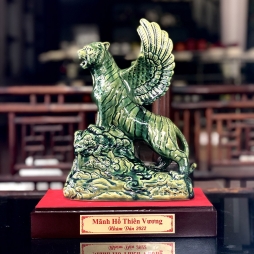 mãnh hổ thiên vương ngọc lục bảo