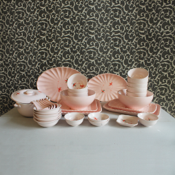 Set 32 sản phẩm bộ đồ ăn bằng sứ cao cấp (Hồng) Set 32 sản phẩm bộ đồ ăn bằng sứ cao cấp (Hồng)