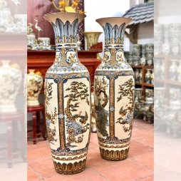 Lộc bình 1m6 tứ cảnh Tùng - Cúc - Trúc - Mai đắp nổi men trắng tràm Lộc bình 1m6 tứ cảnh Tùng - Cúc - Trúc - Mai đắp nổi men trắng tràm