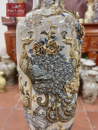 Lộc Bình đắp nổi men rạn gạo nếp