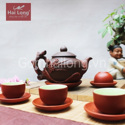 Bộ ấm chén tử sa đắp đào đỏ S1